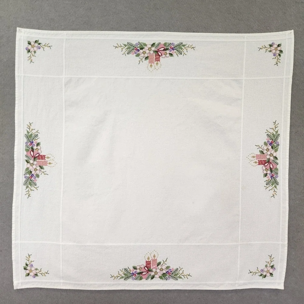 Vintage Christmas Cross Stitch Tablecloth‎ Topper Pink Candles White 32x31